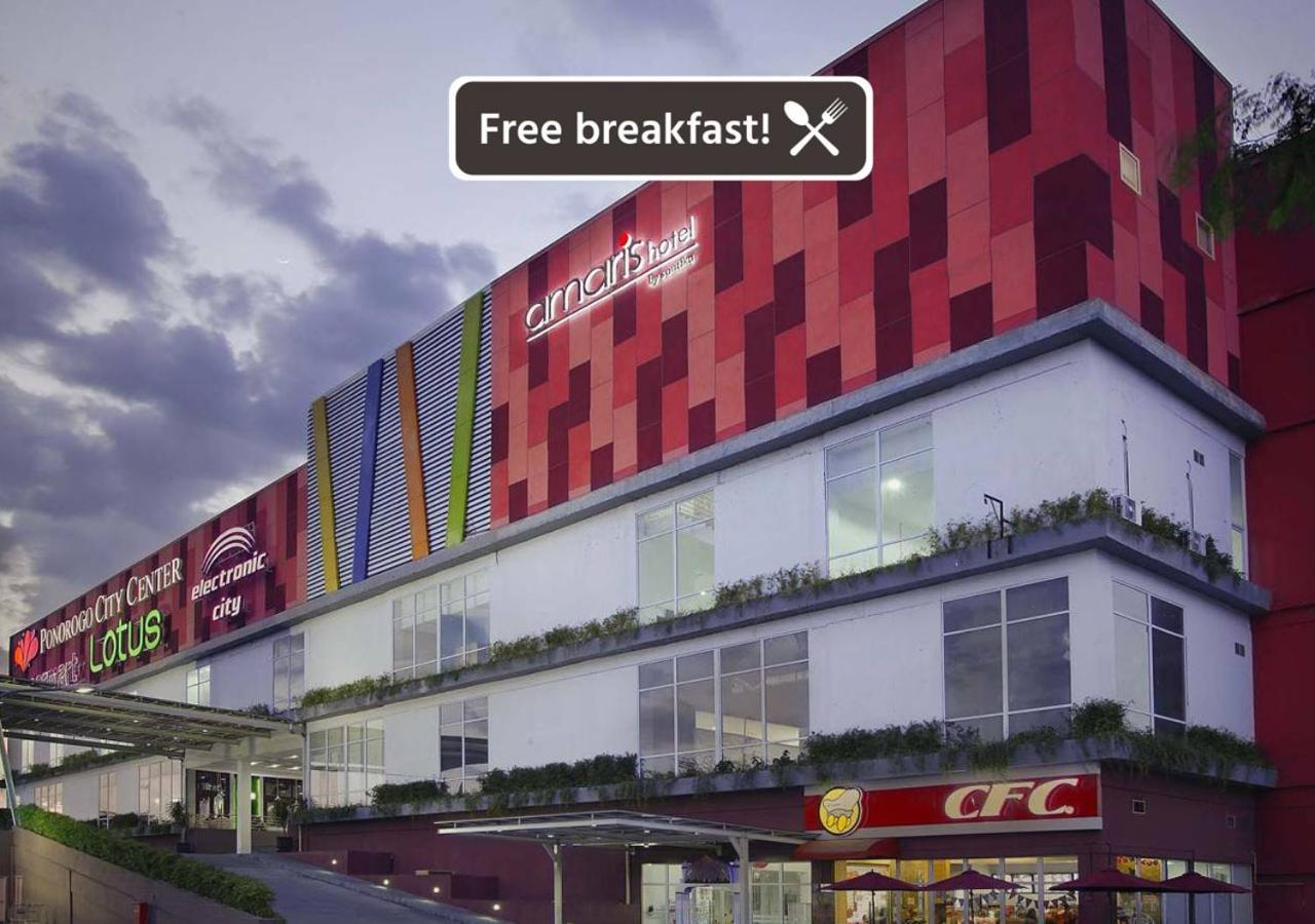 Amaris Hotel Ponorogo Экстерьер фото
