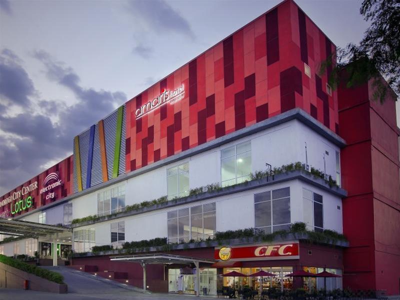 Amaris Hotel Ponorogo Экстерьер фото